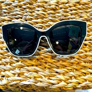 Brand New Tory Burch Sunglasses Model TY7184U